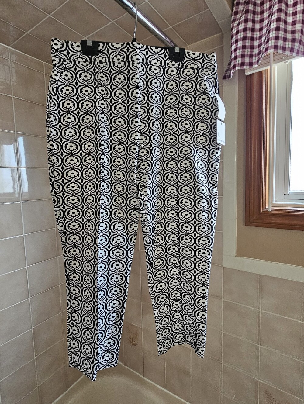 Jules & Leopold Size L Black and White Floral Geometric Capris  NWOT